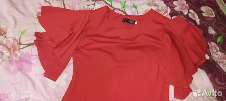 Вечернее платье 46 размера красное