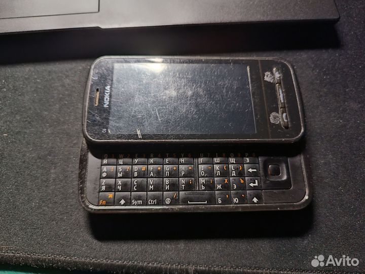 Nokia C6-00