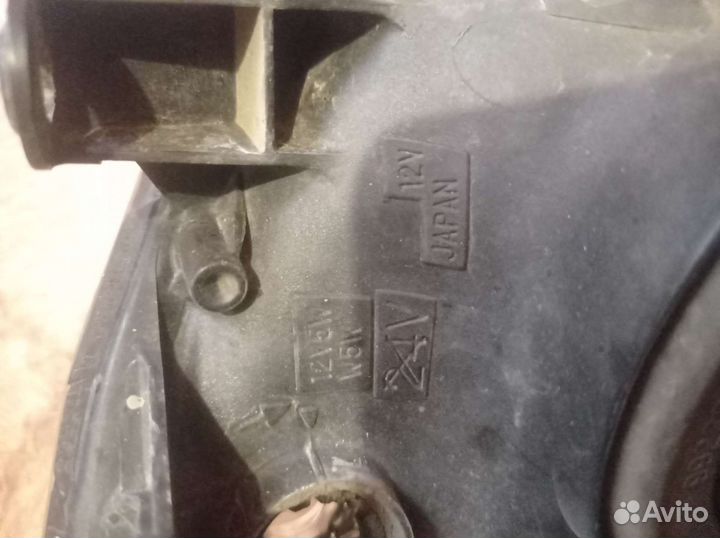 Фара правая