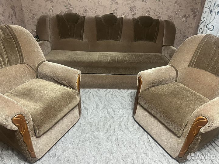 Диван и кресло бу