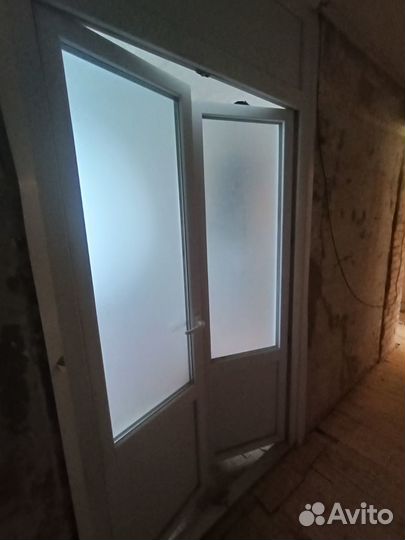 Двери пластиковые бу