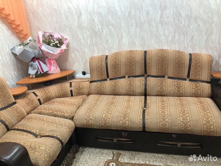 Угловой диван с креслом бу