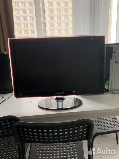 Монитор Samsung