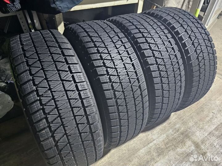 Зимние колеса Subaru 225/60R17