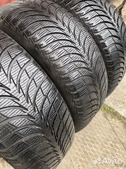 Sava Eskimo Ice 215/60 R16