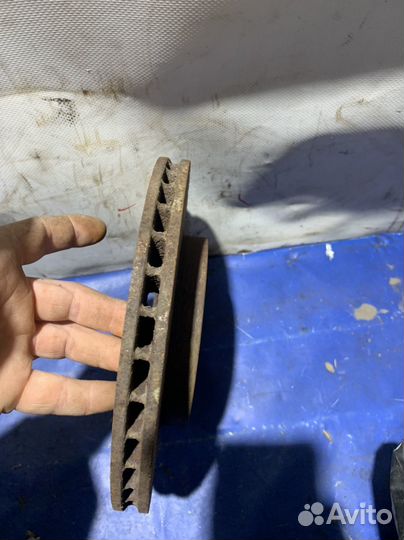 Диск тормозной передний honda fit gd1