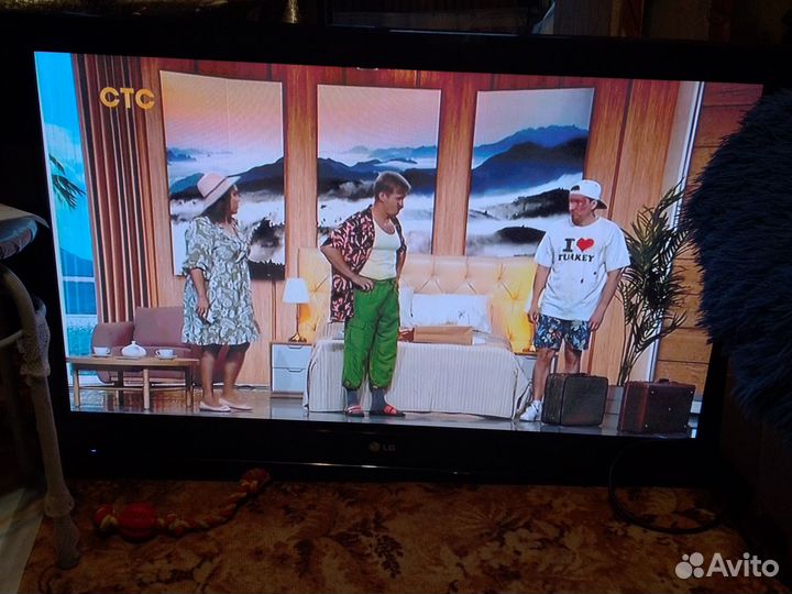 Продам телевизор