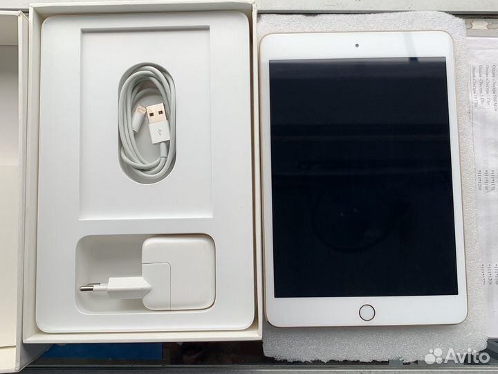iPad mini 3 Wi-Fi 16 Gb gold Retina