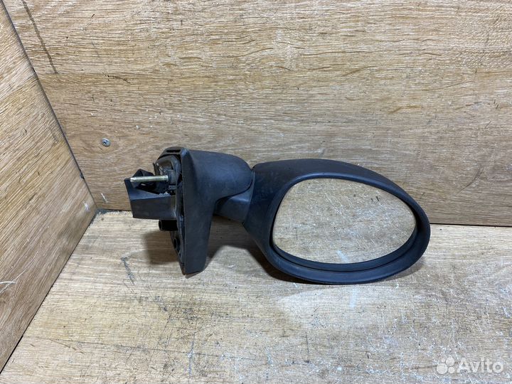 Зеркало правое Renault Twingo 1 Арт. 7721140