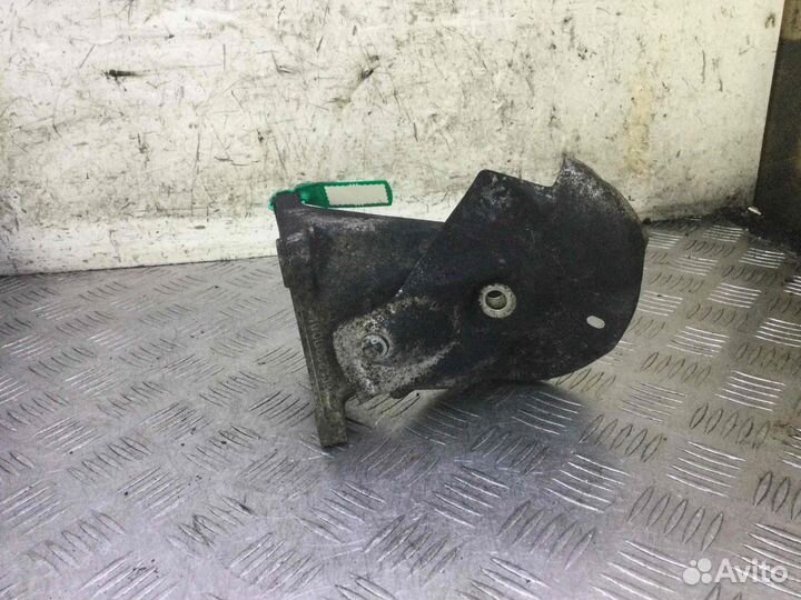 Кронштейн двигателя Mercedes C-klasse 6042230004 6