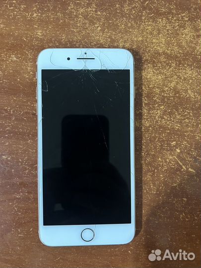 Телефон iPhone 8 + 64 gb