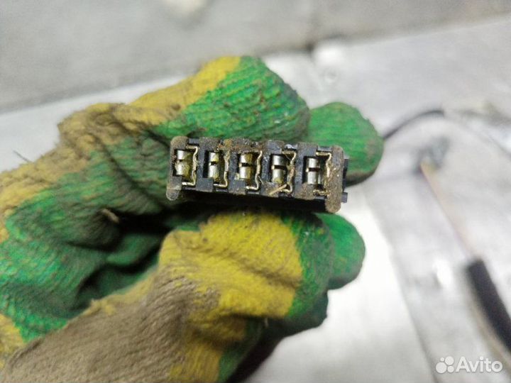 Проводка двери передняя левая Renault Sandero 1