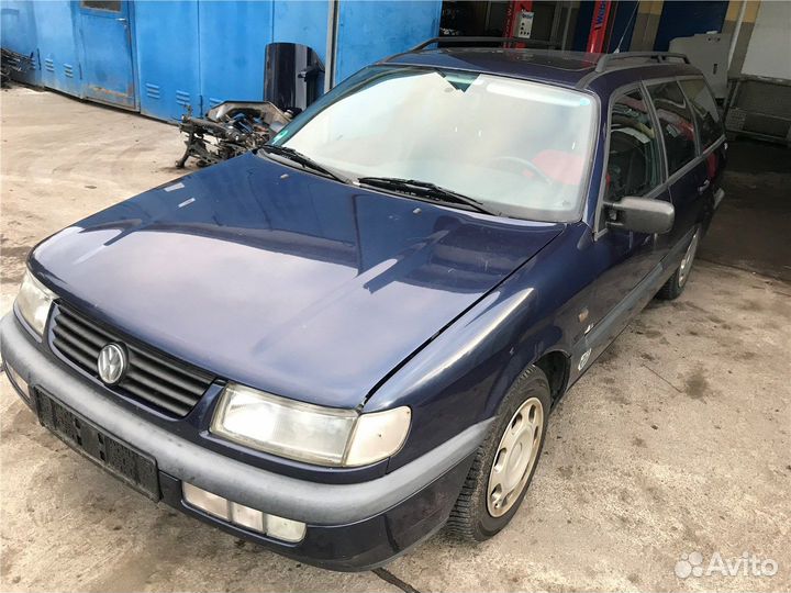 Разбор на запчасти Volkswagen Passat 4