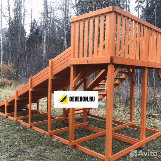 Зимняя горка, деревянная горка