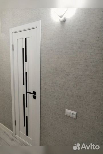 Двери межкомнатные из массива