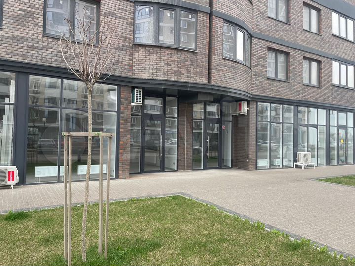 Торговая площадь в ЖК Red777, 47.4 м²