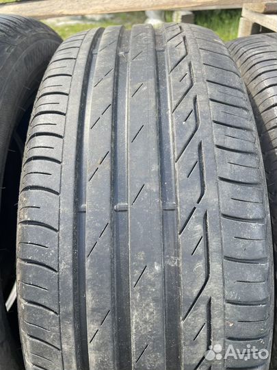 Bridgestone Turanza T001 205/55 R16