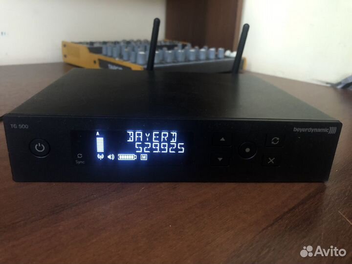 Радиомикрофон Beyerdynamic) TG550 Vocal set