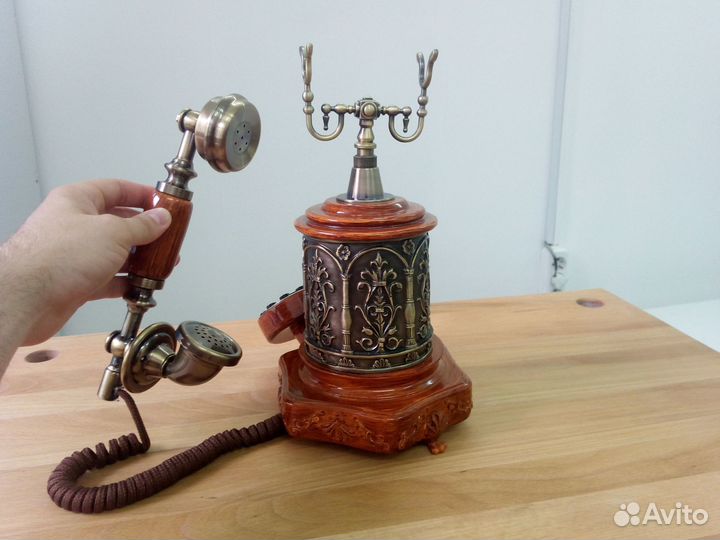 Ретро телефон