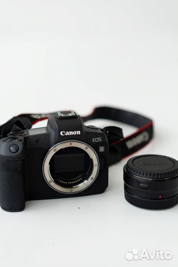 Продам камеру Canon EOS R + Canon Mount Adapter EF