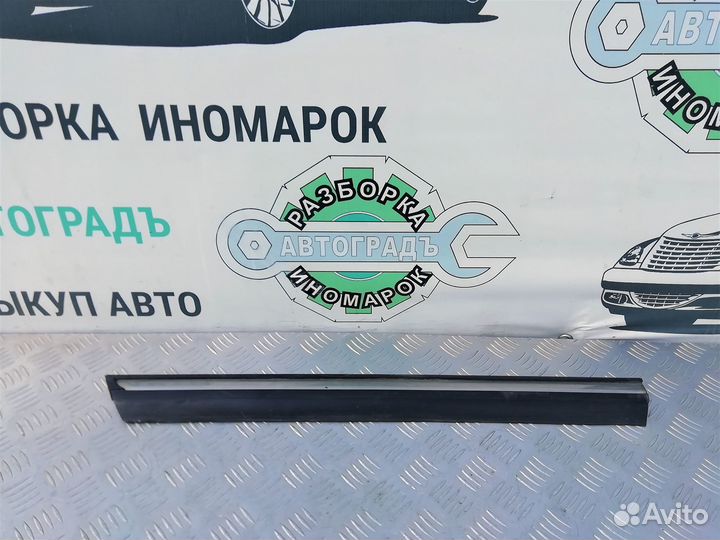 Молдинг двери задней правой Nissan Teana J31 07г