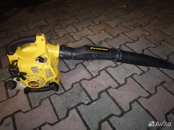 Воздуходувка бензиновая Champion
