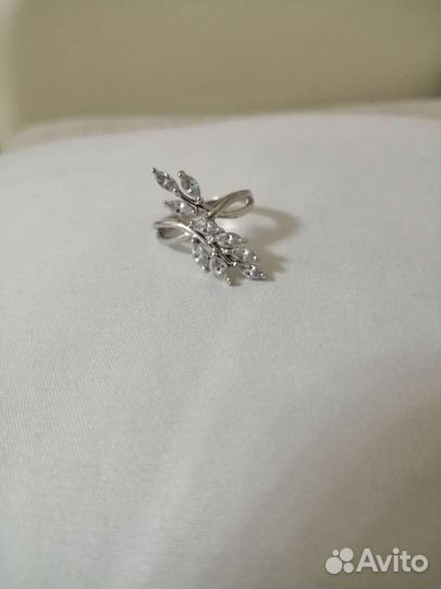 Серебряное кольцо