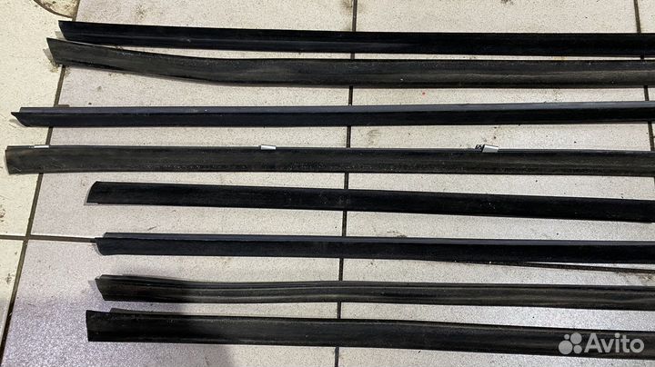 Уплотнители стекол комплект Mercedes Benz W210