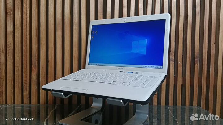 Ноутбук Toshiba Satellite C660