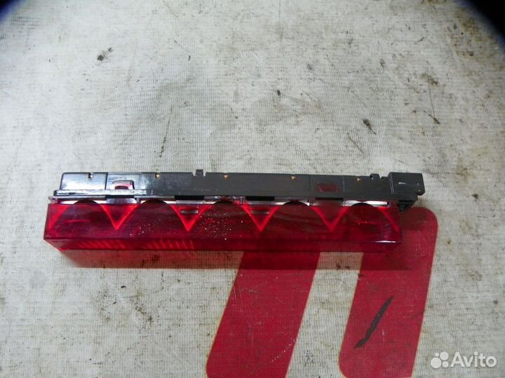 Стоп сигнал дополнительный Ford Mondeo