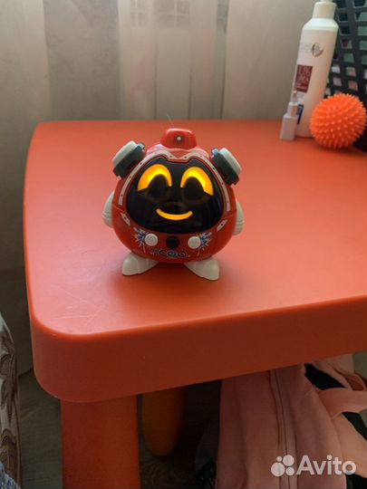 Интерактивный робот игрушка Квизи ycoo