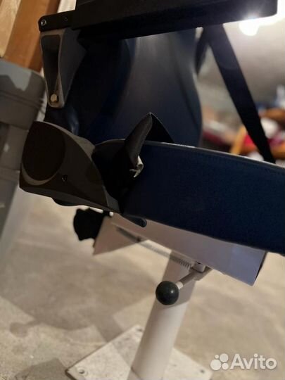 Сиденье поворотное откидное