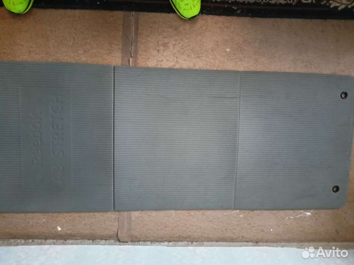 Коврик для йоги и фитнеса