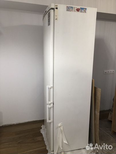 Холодильник siemens