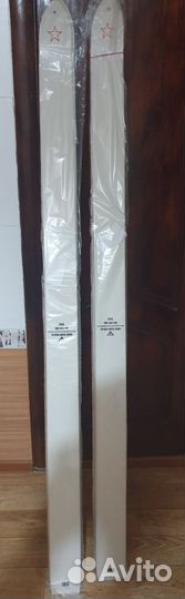 Новые лыжи армейские