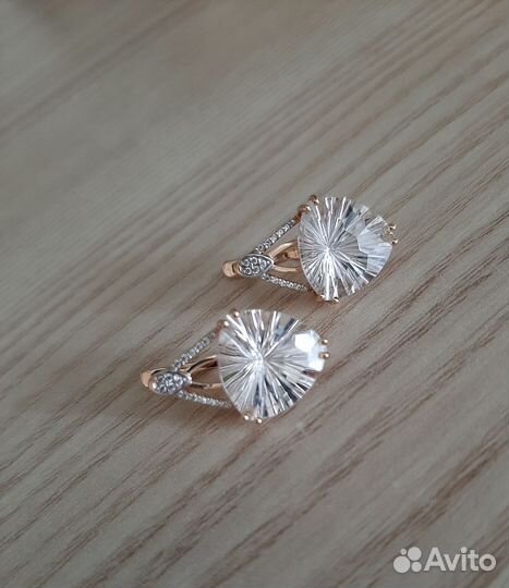 Золотые серьги