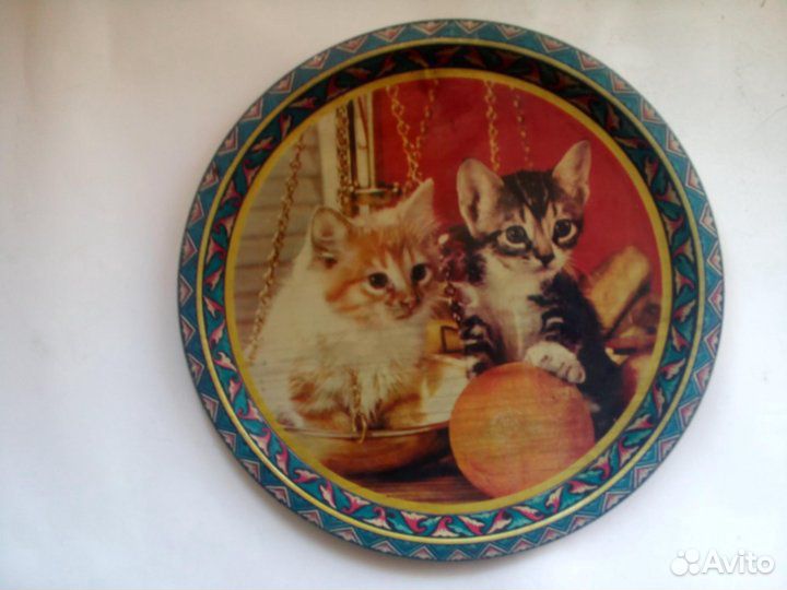 Подносы металл эмаль СССР