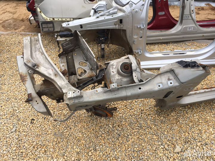 Левой порог Nissan almera G15