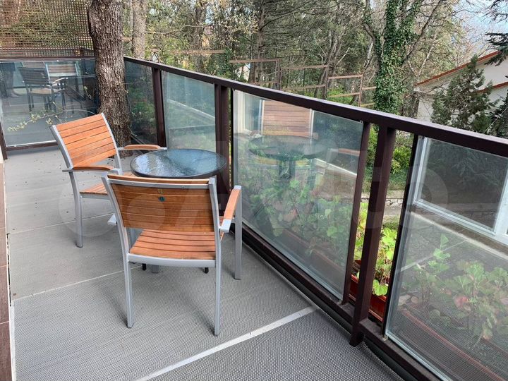 Квартира-студия, 75 м², 2/2 эт.