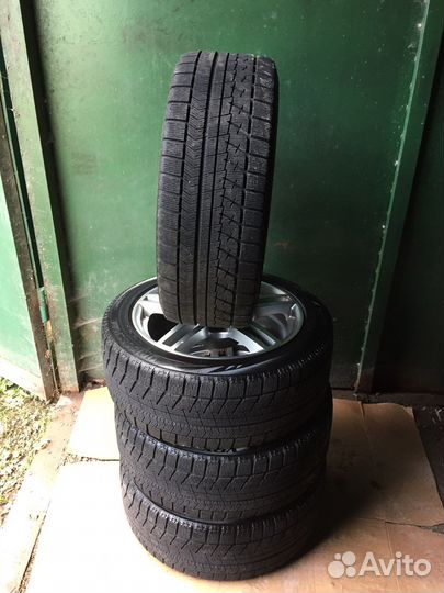 Bridgestone Blizzak VRX3 245/45 R18