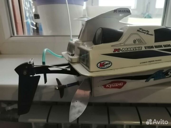 Радиоуправляемый катер