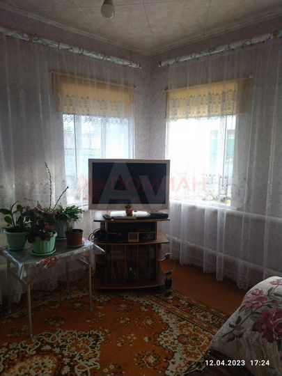 Дом 40 м² на участке 2 сот.