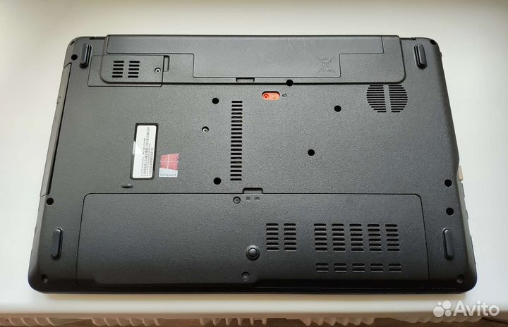 Ноутбук Acer Aspire E1-571G 15.6