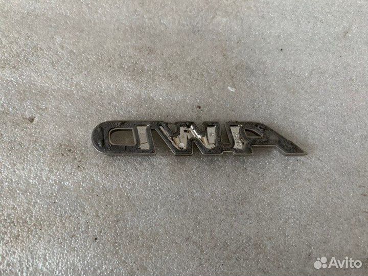 Эмблема багажника Toyota Rav4 CA50