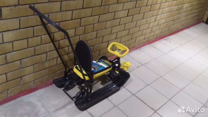 Детский снегокат