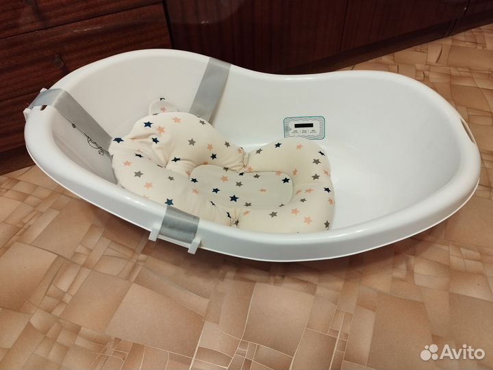 Ванночка для купания новорожденного