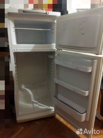 Холодильник indesit ST 145