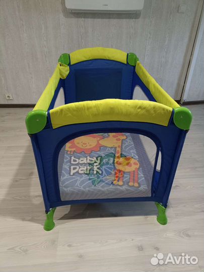 Детская кровать манеж