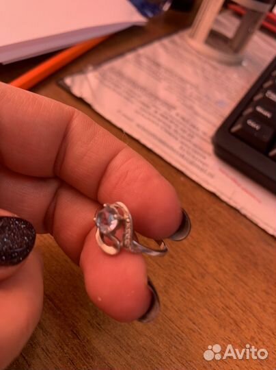 Серебряное кольцо с топазом