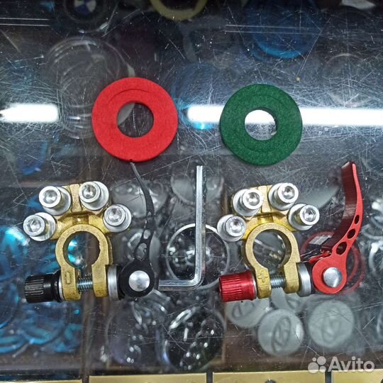 Клеммы аккумулятора быстросъёмные, медные